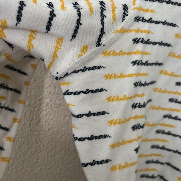 Vintage 80’s Women’s University of Michigan Wolverines Turtleneck , Cotton, XL - Picture 6 of 8